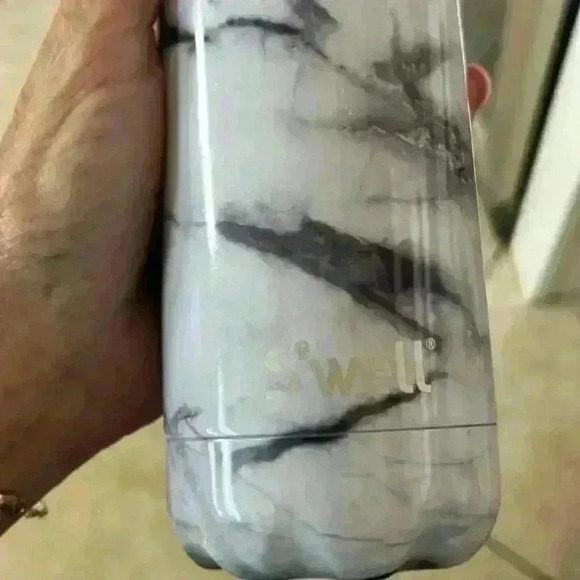 Swell water bottle marble - Picture 2 of 4